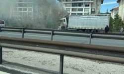 Kocaeli’de Tır Alev Alev Yandı: İtfaiye Müdahalesi Felaketi Önledi