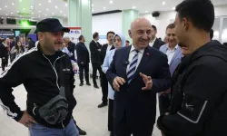 53 FİRMANIN STANT AÇTIĞI İSTİHDAM FUARI'NI 2 BİN 850 KİŞİ ZİYARET ETTİ