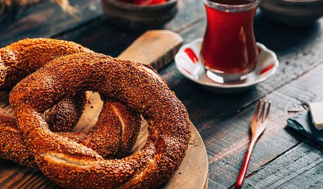 Kocaeli'de Ekmek 15 TL Oldu, Simit Fiyatı 20 TL'ye Çıkabilir!