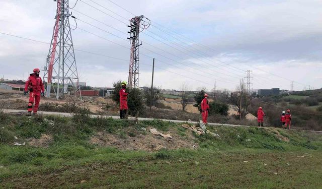 Dağ taş demeden aranan yaşlı adamdan 40 gündür haber alınamıyor