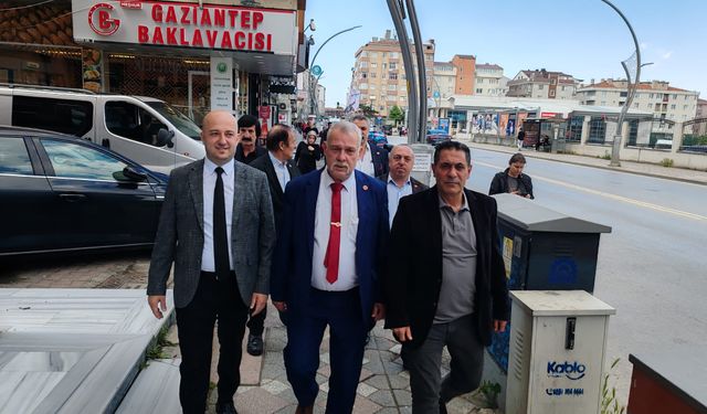 Cumhur İttifakı Gebze’de Sahada: MHP’den Yoğun Esnaf Mesaisi